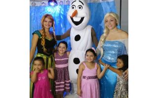 show frozen com neve artificial
