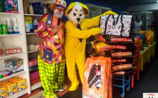 ação promocional em pet shop e casa de rações