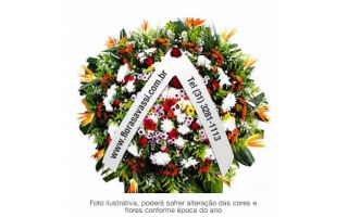 Floricultura entrega coroa de flores em Juatuba MG